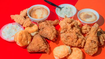 Is KFC or Popeyes better?