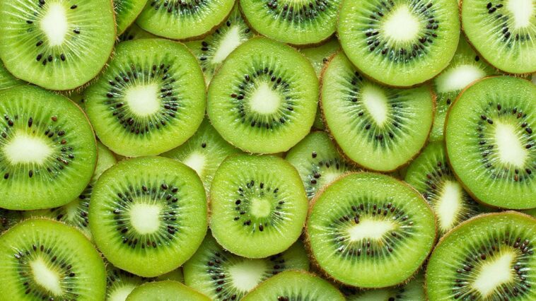 Is Kiwi high in Vit C?