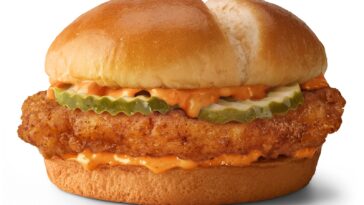 Is McDonald crispy chicken spicy?