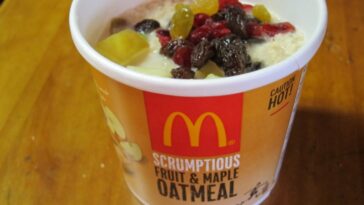 Is Mcdonalds oatmeal and fruit healthy?