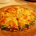 Is Papa John Spinach Alfredo pizza vegetarian?
