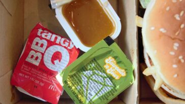 Is Saweetie and sour sauce different?