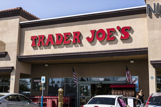 Is Trader Joe's cheaper than Hy-Vee?