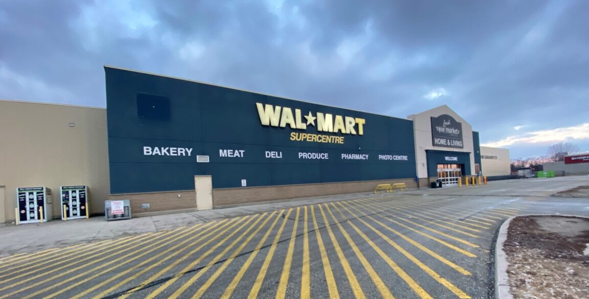 Is Walmart closing in Canada 2021?