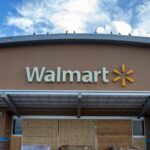 Is Walmart laying off employees in 2021?