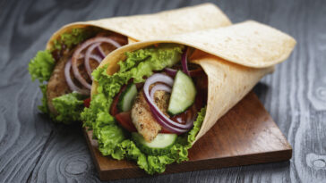 Is a wrap healthier than a sub?