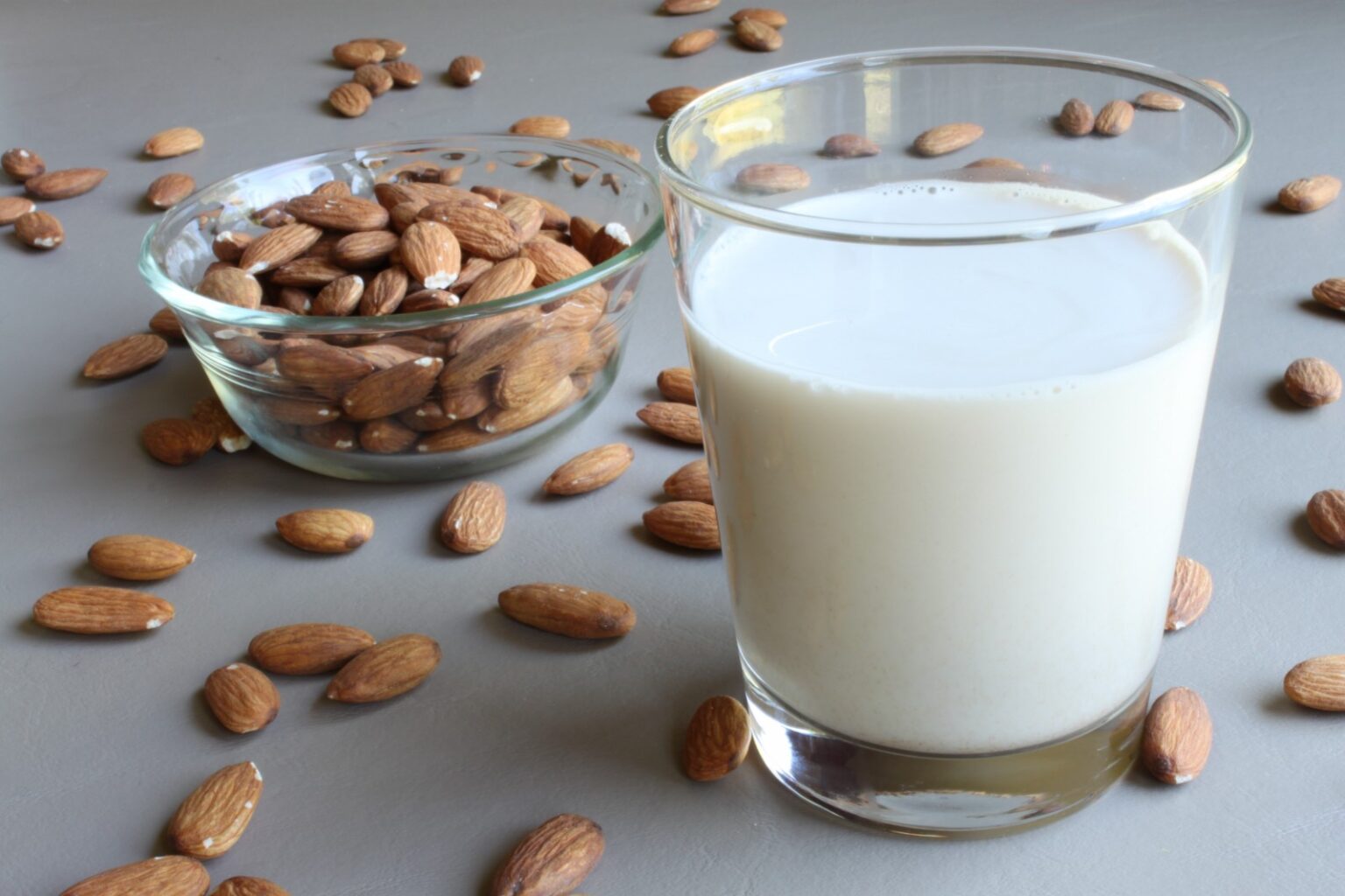 Is almond milk taste like milk?