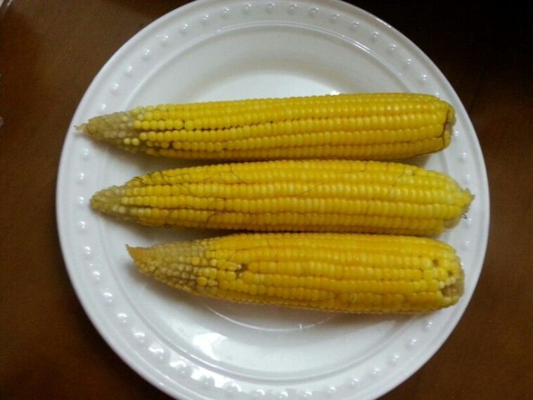 Is boiled corn acidic?