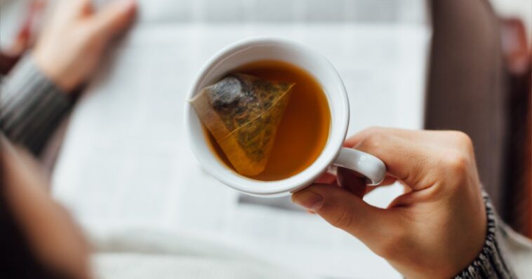 Is drinking hot tea good for you?