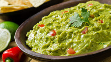 Is guacamole Dip healthy?