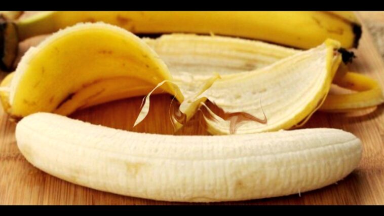 Is it OK to eat banana empty stomach?