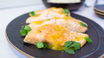 Is it OK to eat shrimp every day?