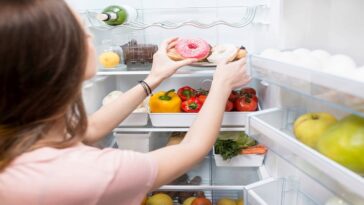 Is it OK to put onions in the fridge?