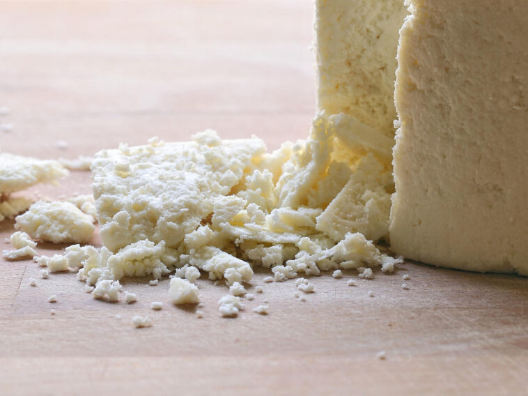 Is it OK to use expired ricotta cheese?