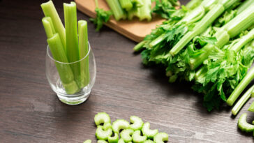 Is it best to drink celery juice on an empty stomach?