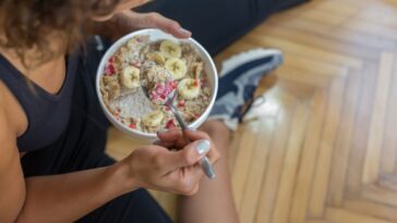 Is it better to walk on an empty stomach?