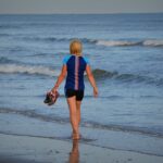 Is it healthy to walk on the beach?