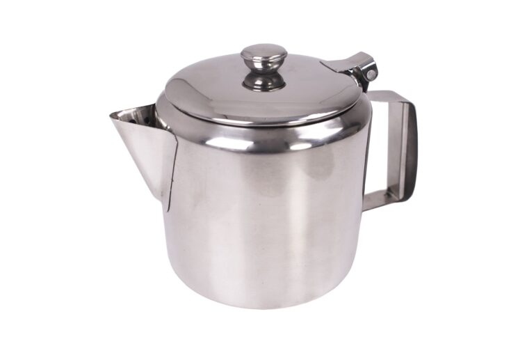 Is it safe to drink tea from stainless steel?