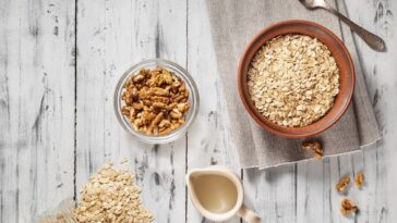 Is oatmeal prebiotic?