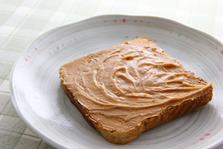 Is peanut butter on toast a good breakfast?