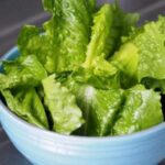 Is romaine the healthiest lettuce?