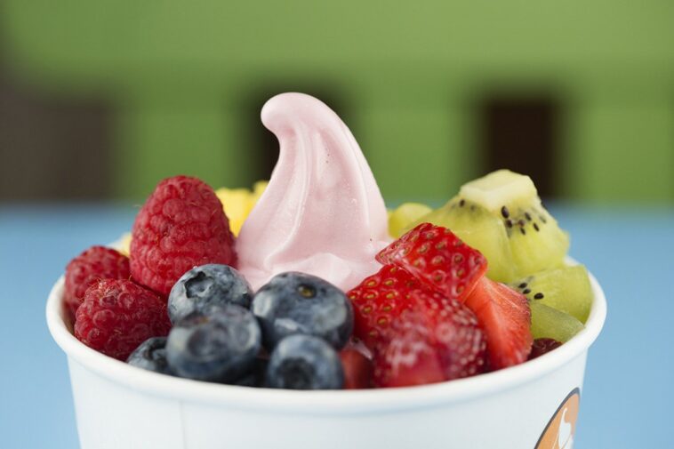 Is sherbet or frozen yogurt healthier?