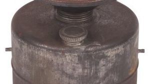 Is tarnished aluminum safe?