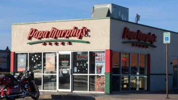 Is the cinnamon wheel at Papa Murphy's vegan?