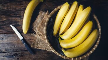 Is there any protein in a banana?