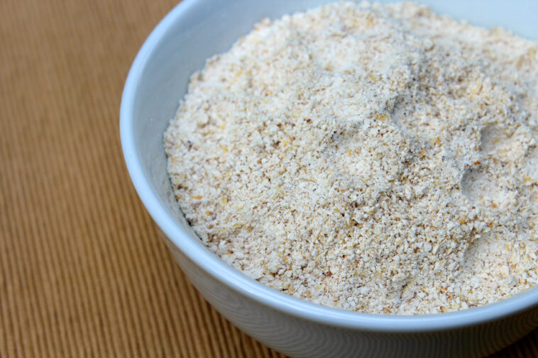 Is there gluten in oat flour?
