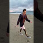 Is walking on sand good for knees?