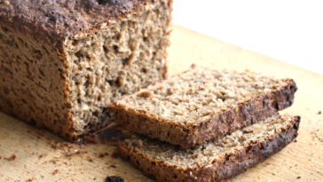 Is whole wheat bread good for constipation?