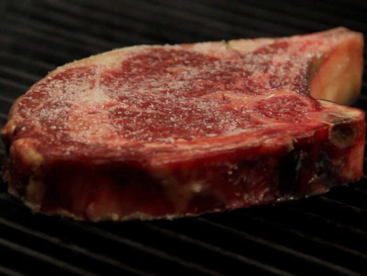 Should you salt steak before grilling?
