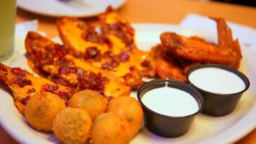 What appetizers Does Texas Roadhouse have?