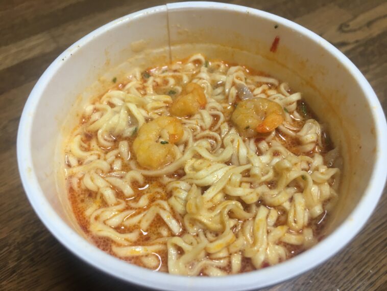 What are Nissin noodles made of?