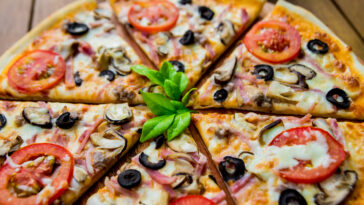 What are the best pizza topping combinations?