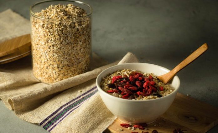 What are the disadvantages of eating oats?