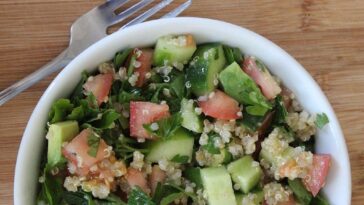 What are the ingredients in the Jennifer Aniston salad?