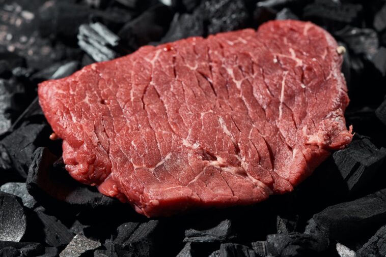 What are the least fatty steaks?