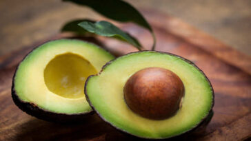 What are the side effects of eating avocados?