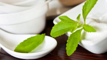 What are the side effects of stevia?