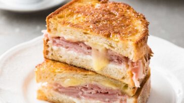 What are the two most commonly used spreads for sandwiches?