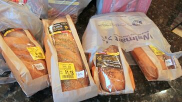 What bakery makes Walmart bread?