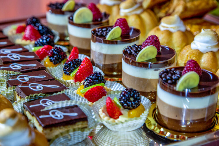 What can be served as dessert?