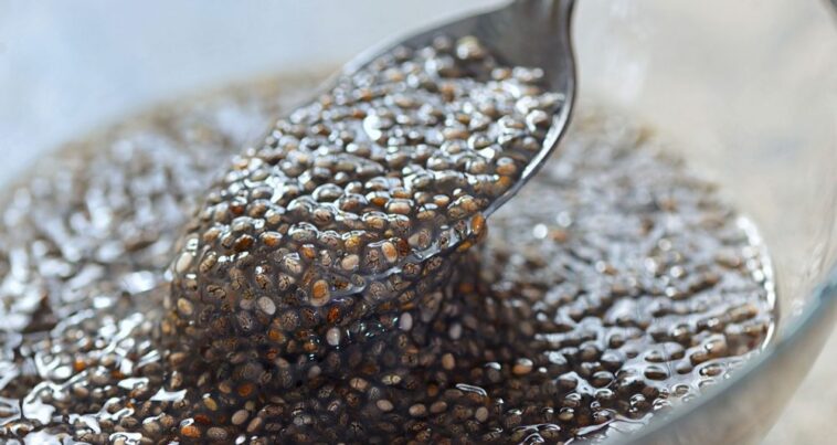 What can be used instead of chia seeds?