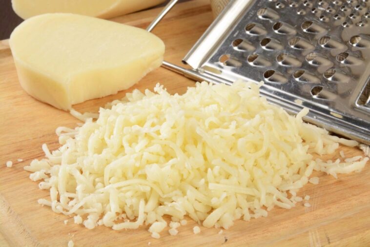 What can shredded cheese be used for?
