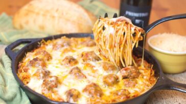 What can you not cook in a cast iron skillet?