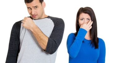 What causes body odor even after bathing?