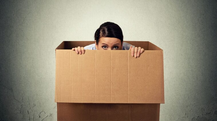 What causes lack of confidence?