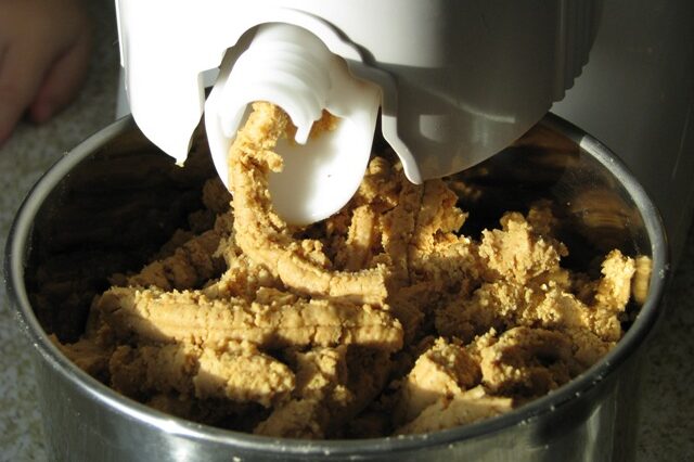 What causes peanut butter poop?